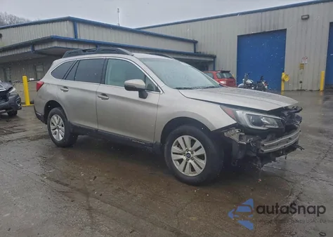 2018 Subaru Outback 2.5I Premium z USA, uszkodzony, nr VIN 4S4BSAFC4J3347160